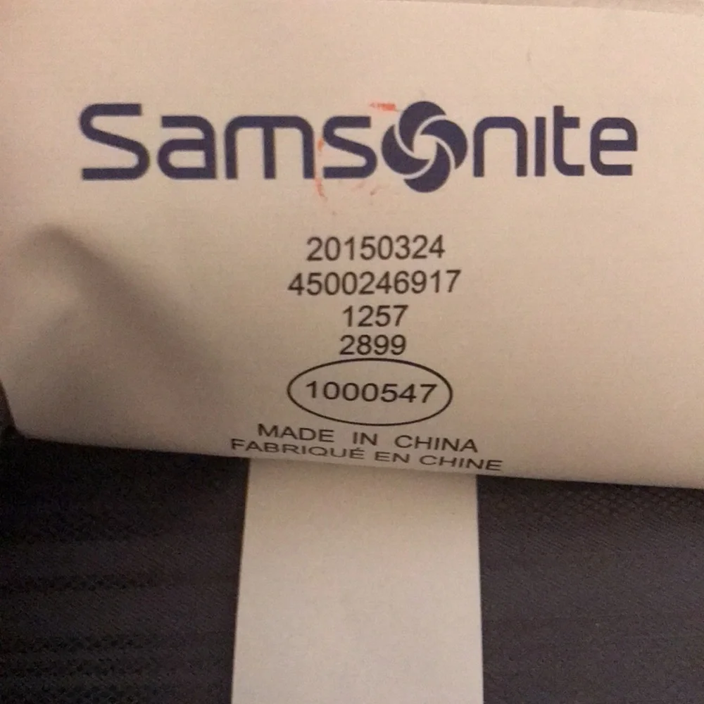 New Samsonite Black Carry On Shoulder Bag Computer Compartment Suitcase Luggage